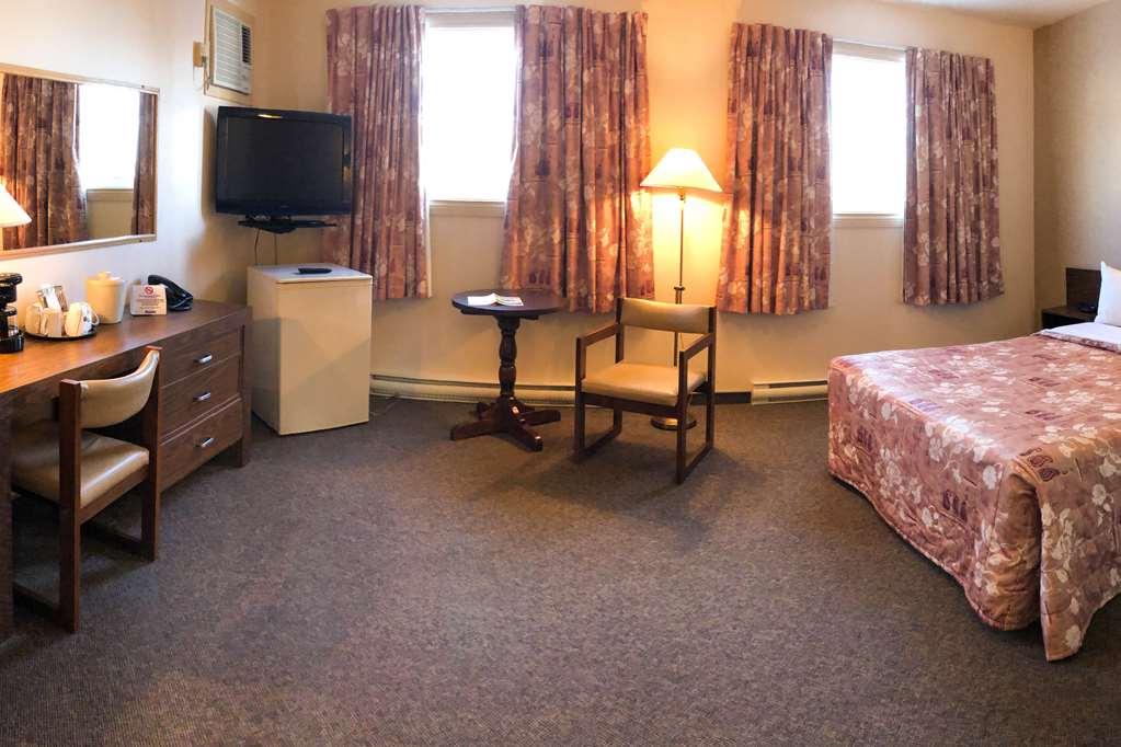 Rodeway Inn Gaspe Room photo