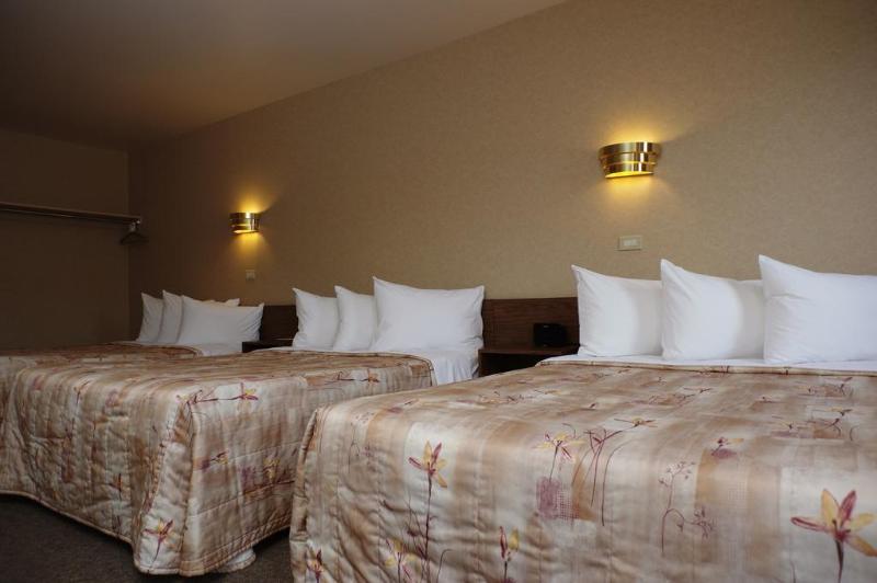 Rodeway Inn Gaspe Exterior photo